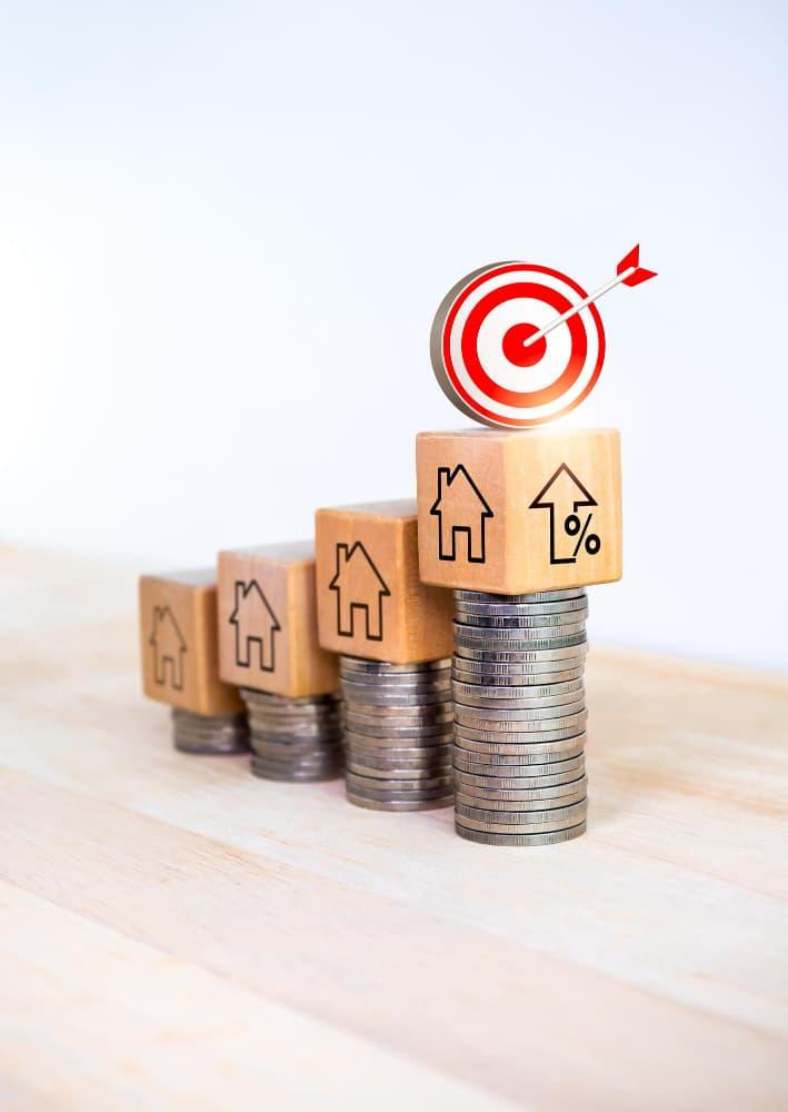 Satish Sanpal explaining how real estate developers make profits in UAE